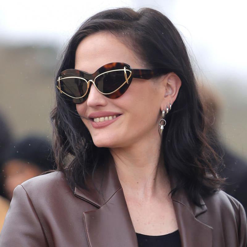 Women's Y2K Cat-Eye Small Frame Sunglasses — Trendy Driving Shades
