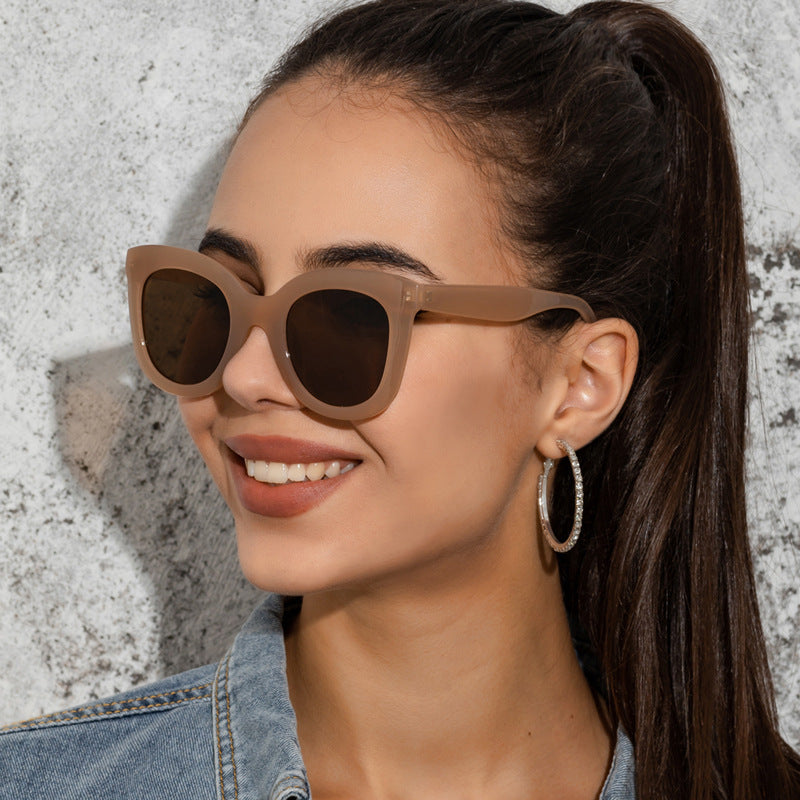 Large Rim Sunglasses – Oversized Women’s Fashion Shades