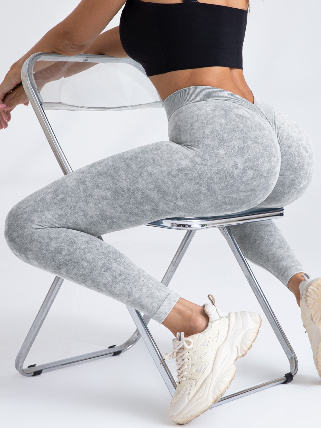 V-Back Scrunch Butt Seamless Yoga Licious Leggings