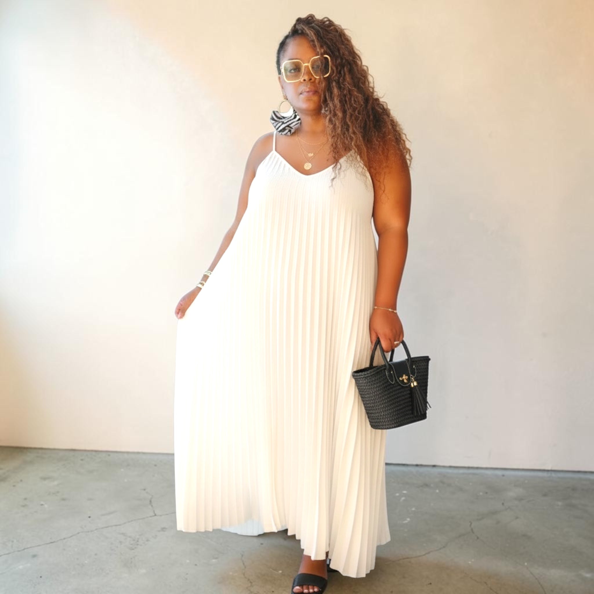 Plus Size Women's Elegant White Pleated Dress
