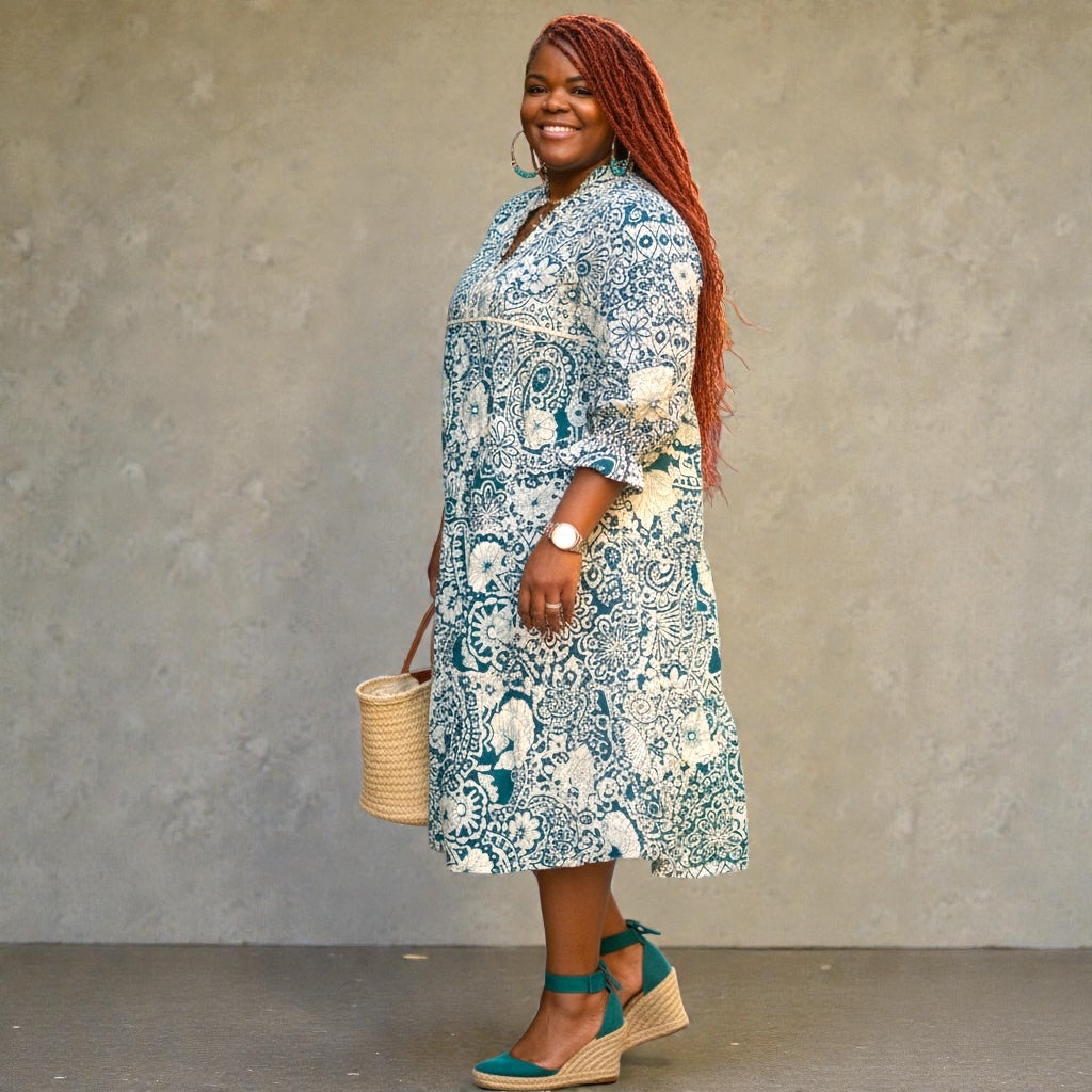 Women's Peacock Print Tiered Midi Dress With 3/4 Sleeves