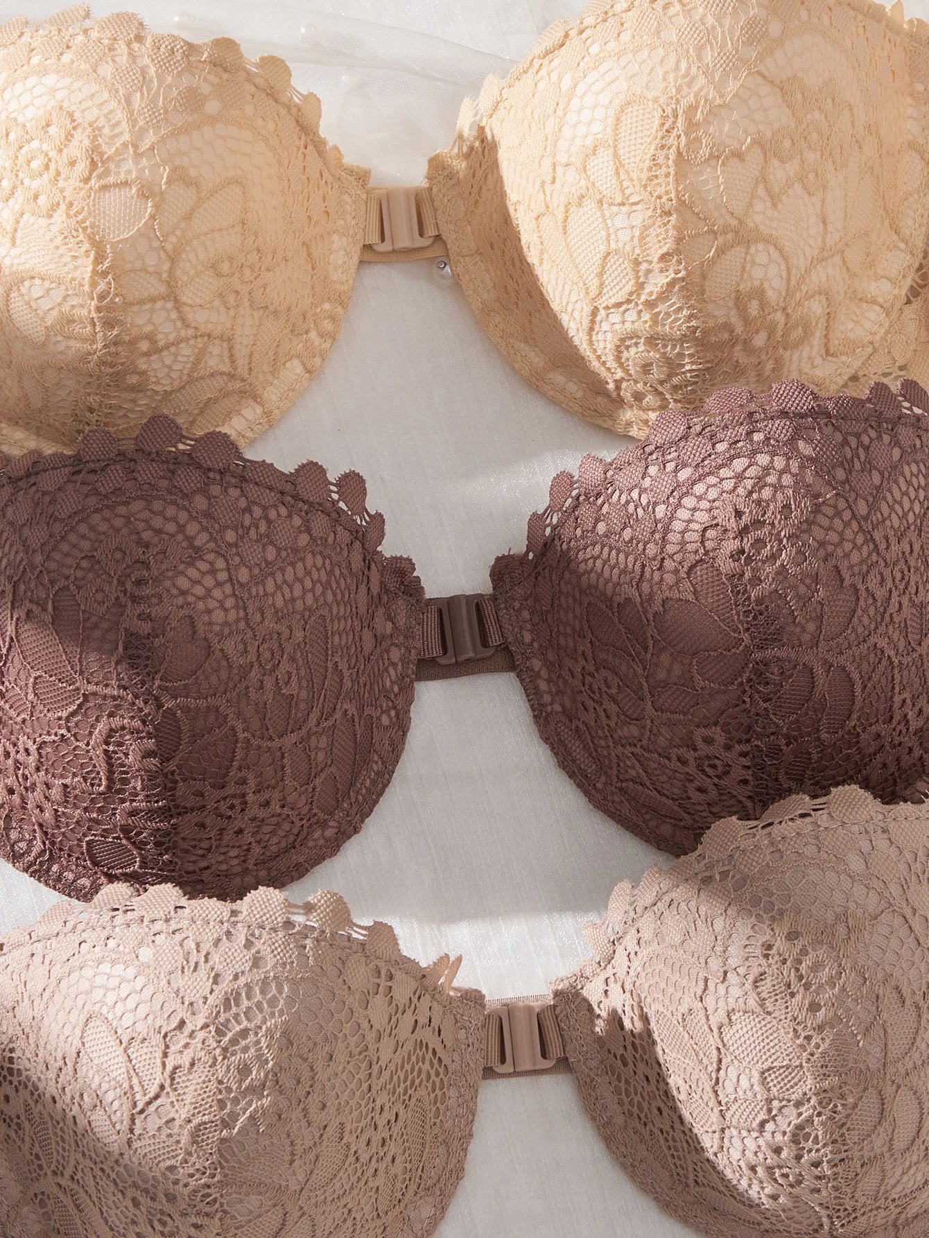 3Pcs Thin Cup Strapless Women's Sexy Bras Lace Trim Patchwork Pattern Front Clasp Push up Bra Comfortable Half-Cup Women's Bra