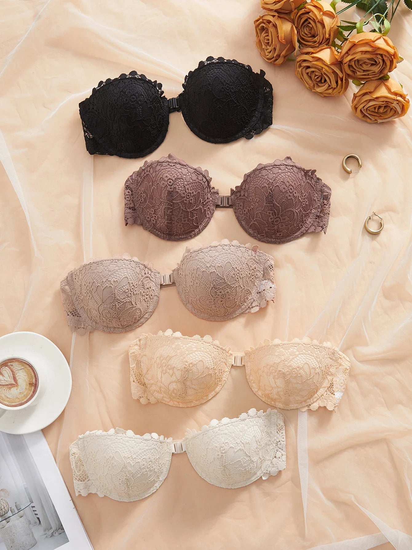 3Pcs Thin Cup Strapless Women's Sexy Bras Lace Trim Patchwork Pattern Front Clasp Push up Bra Comfortable Half-Cup Women's Bra