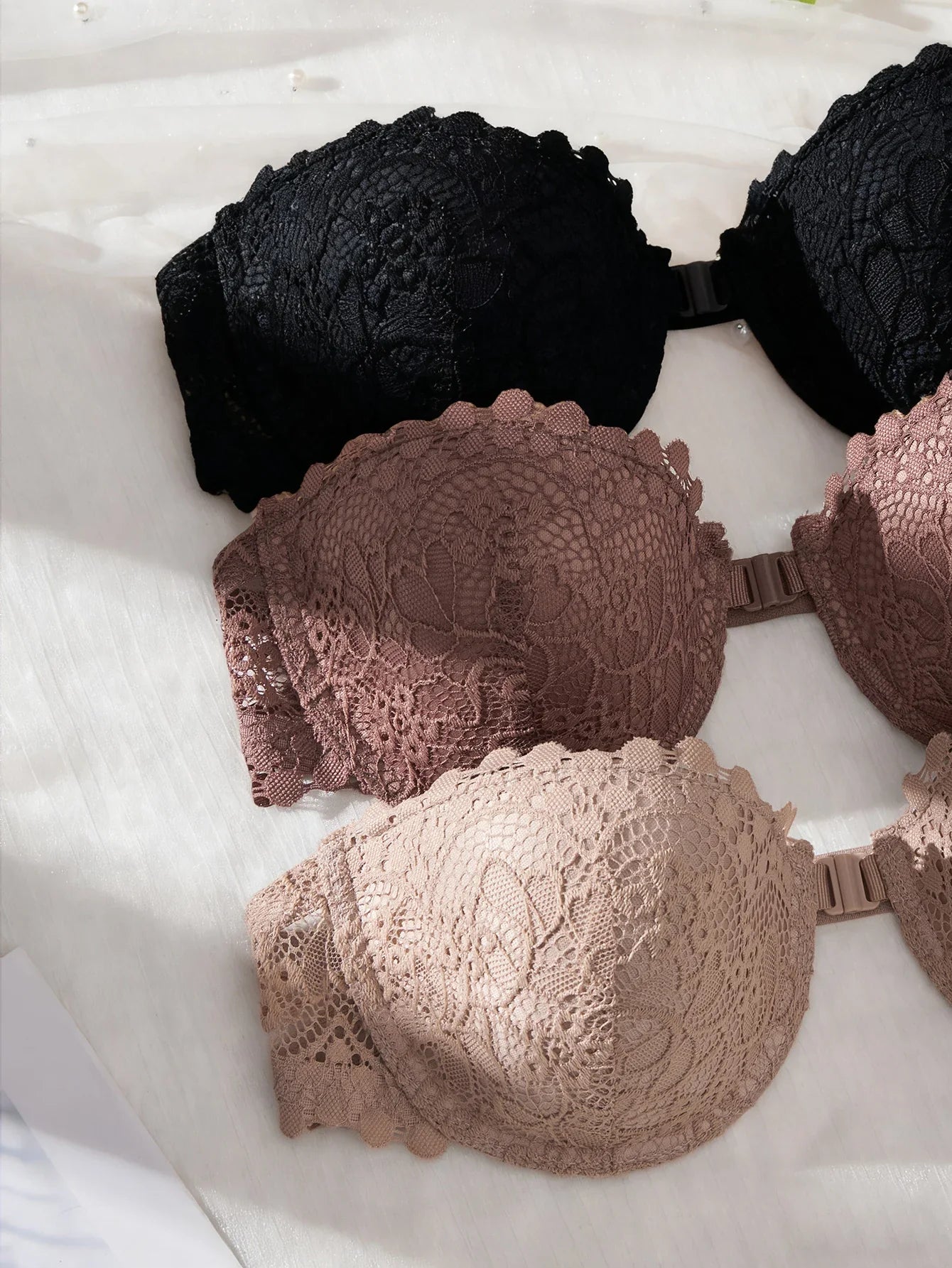 3Pcs Lace Women Strapless Bra Stylish Front Buckle Push up Bra Invisible Off-Shoulder Underwire Bras Women