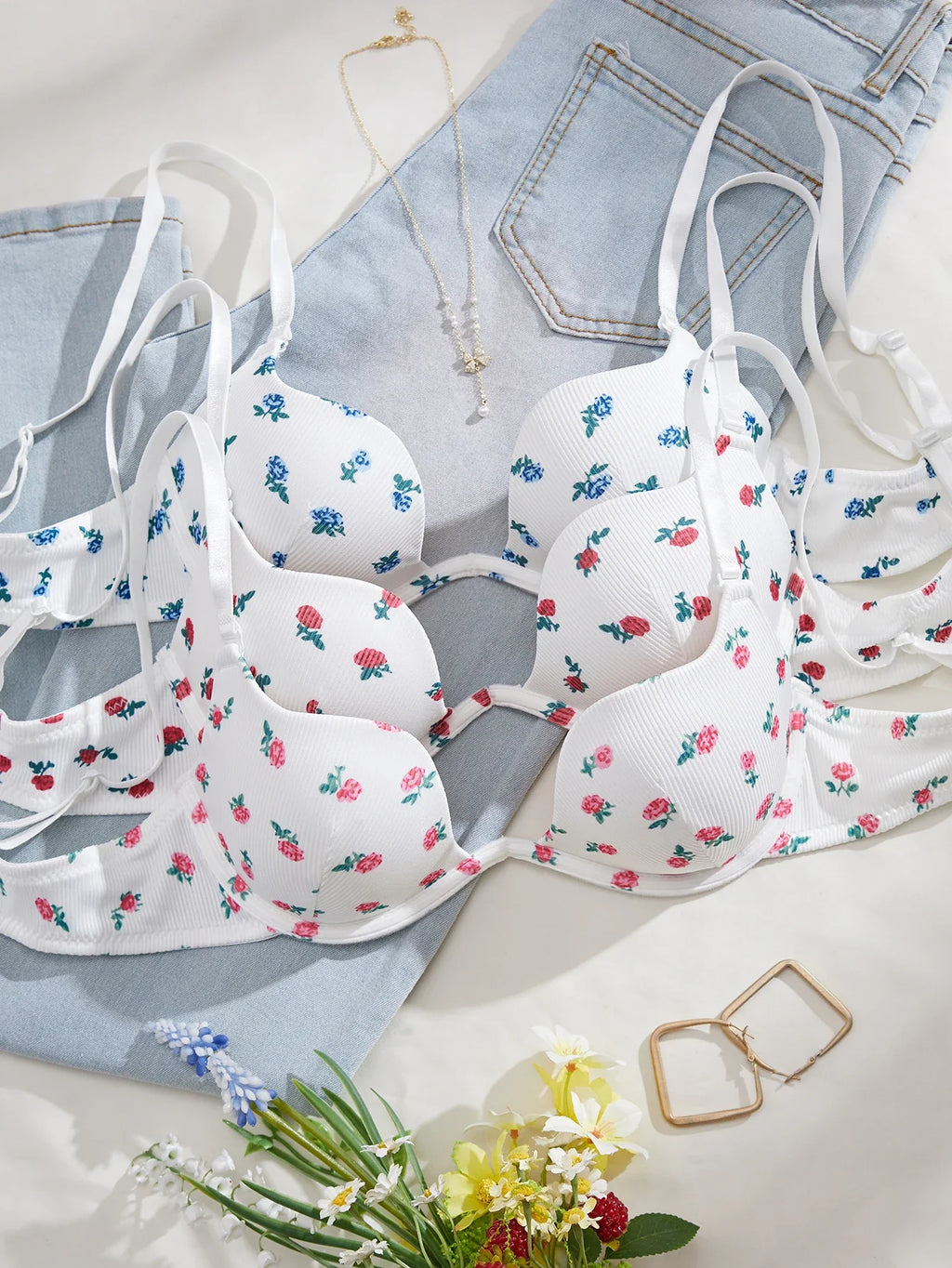 3-Pack Everyday Sweet Women's Bras Simple Solid Color Floral Print Thin Cup Patchwork Ribbed Push-Up Bra with Underwire Bra