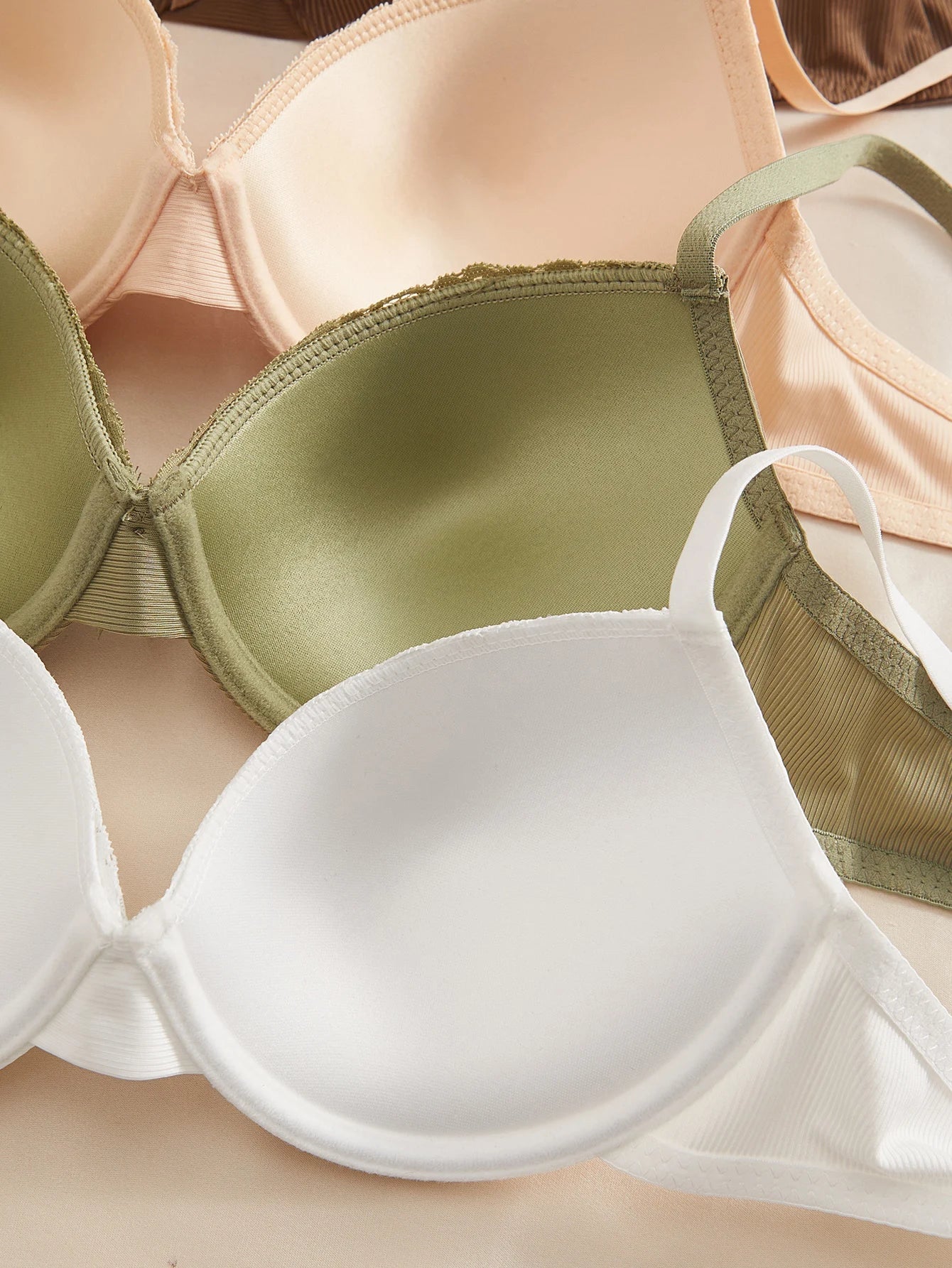 4Pcs Daily Lace Trim Women's Underwear Set Rib Knit Push up Underwire Bra Airy & Stylish Women's Bra