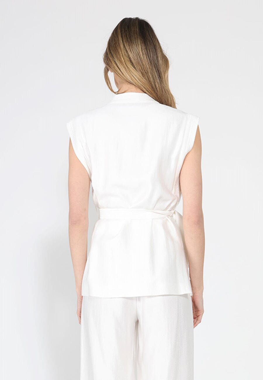 Button detail sleeveless vest