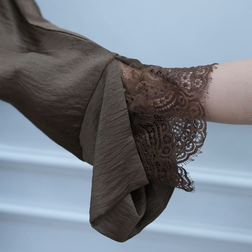 Lace Cuff Crinkle Open Abaya(MOA328)