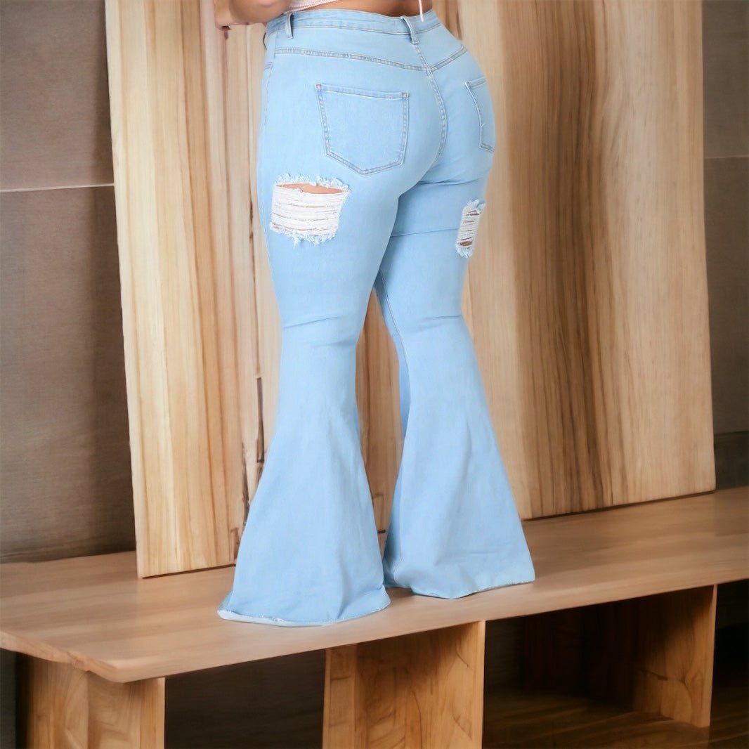 Women's Plus Size Distressed Flare Denim Pants